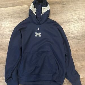 Jordan Michigan team issue Men's Navy and Gray Spotlight dri-fit Hoodie